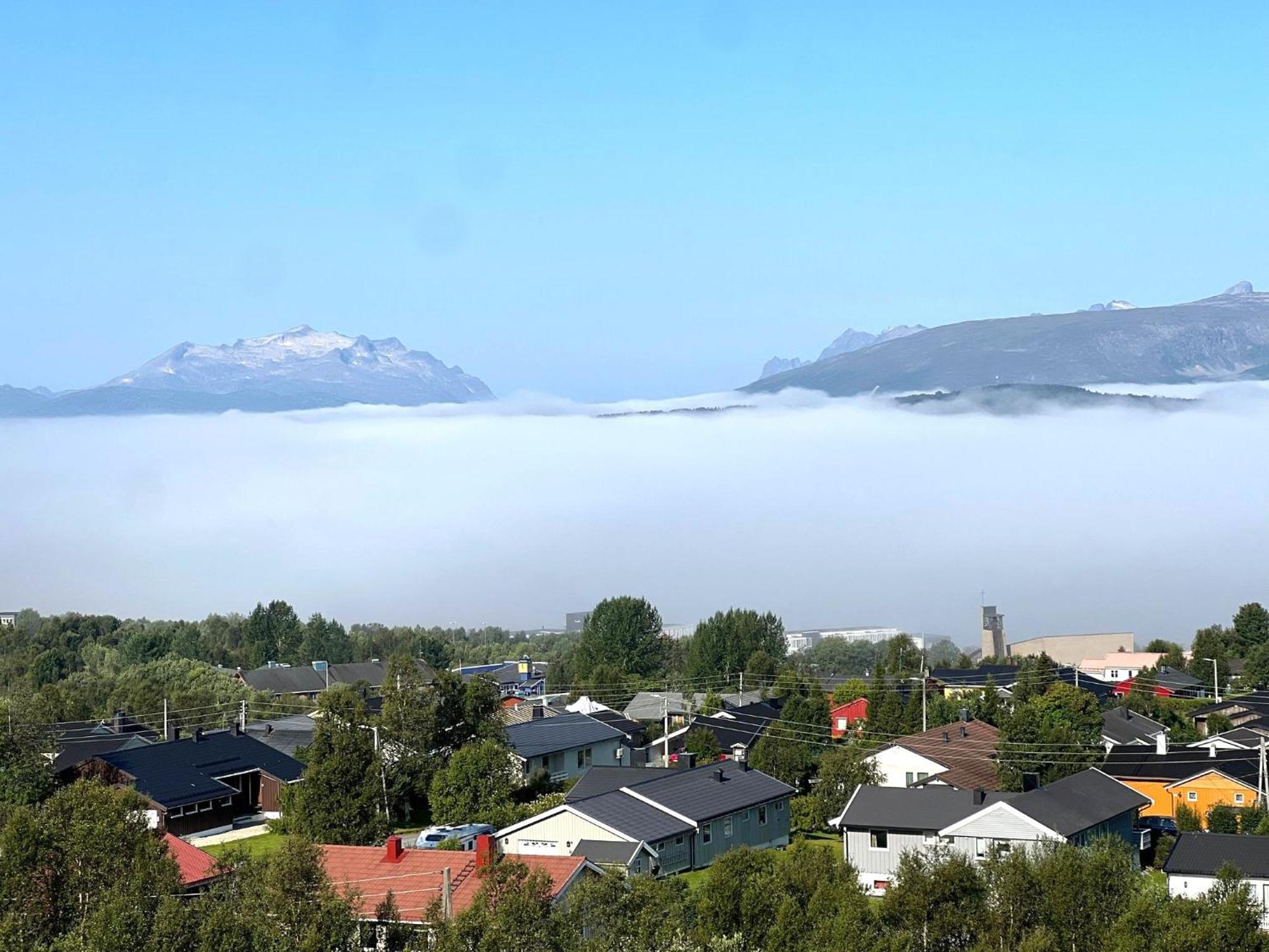 Arctic Inn, Cozy Single Bed Private Room In A Shared Apartment With Stunning Tromso Views Exterior foto